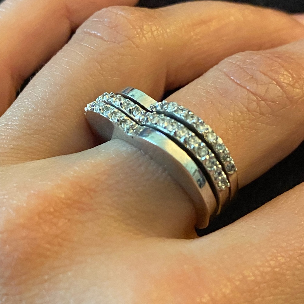 Elegant Silver and Diamond Ring Set